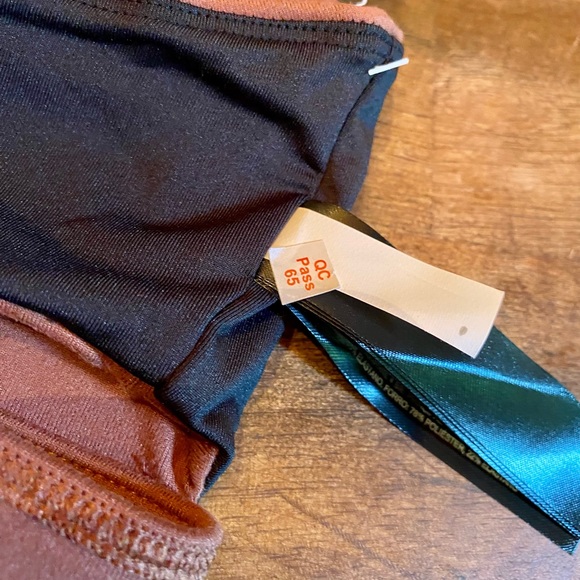 ✨Core 10 Spectrum Studio Strappy Back Light Support Yoga Sports Bra✨ NWT - Picture 14 of 16